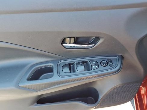 Used 2024 Nissan Versa SV FWD image 10