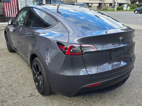 Used 2023 Tesla Model Y Long Range image 7
