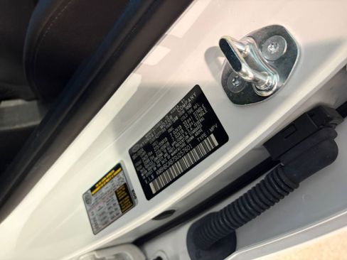 Used 2025 Hyundai Kona SEL image 29