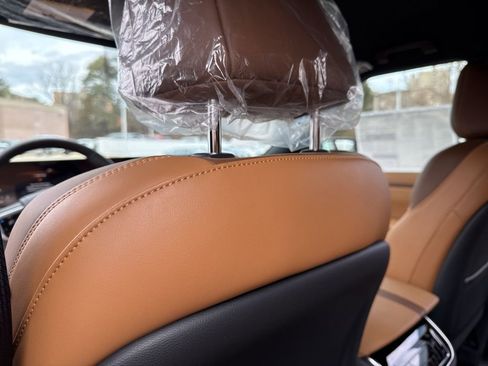 New 2026 Nissan Armada SL w/ Captain's Chari Seat Package image 16