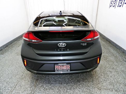Used 2020 Hyundai Ioniq Blue FWD image 5