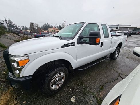 Used 2012 Ford F250 XL w/ PWR Equipment Group AWD/4WD image 5