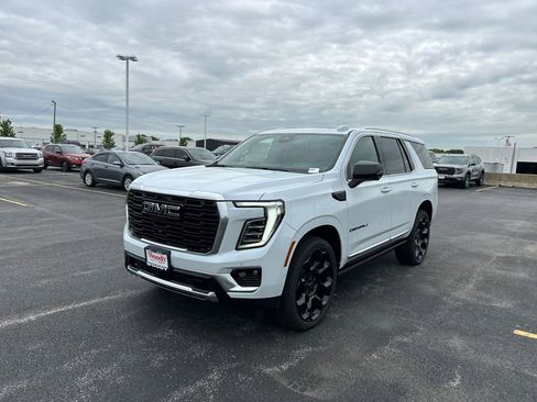 New 2026 GMC Yukon Denali w/ Denali Reserve Package AWD/4WD image 5