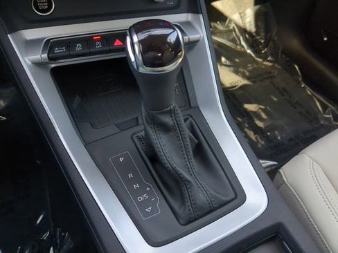 Certified 2025 Audi Q3 2.0T Premium Plus w/ Premium Plus Package image 31