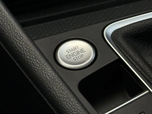 Used 2026 Volkswagen Jetta SE FWD image 20