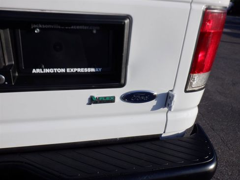 Used 2014 Ford E-250 and Econoline 250 w/ Commercial Cargo Van Package image 5