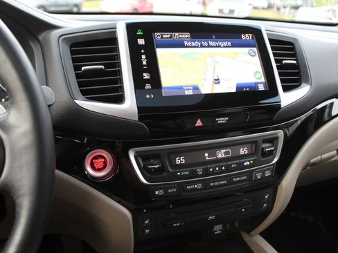 Used 2016 Honda Pilot Elite image 16