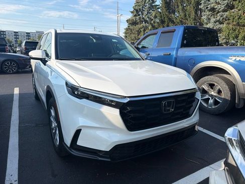 Used 2024 Honda CR-V EX image 5