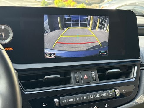 Used 2022 Lexus ES 350 w/ Premium Package FWD image 25