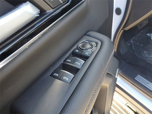 New 2026 GMC Yukon XL Denali image 18