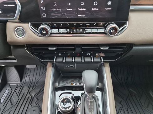 New 2026 GMC Canyon Denali w/ LPO, Denali Black Edition AWD/4WD image 44