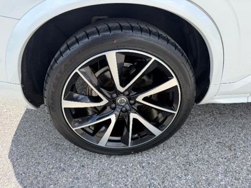 Used 2019 Volvo XC90 T6 Momentum w/ Advanced Package image 13