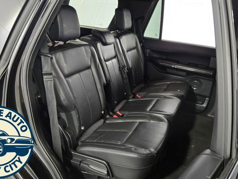 Used 2020 Ford Expedition XLT w/ Equipment Group 202A AWD/4WD image 37