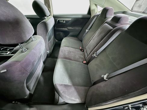Used 2013 Nissan Altima 2.5 SV FWD image 26