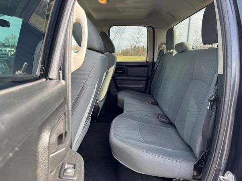 Used 2016 RAM 1500 ST w/ SXT Appearance Group image 16