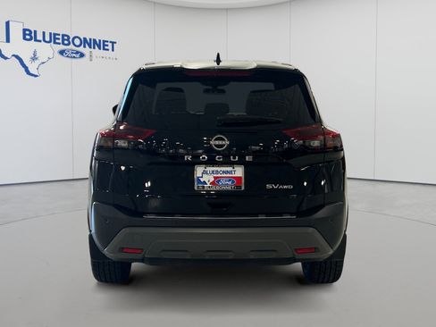 Used 2023 Nissan Rogue SV AWD/4WD image 6