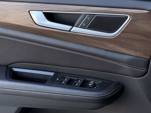 New 2026 Volkswagen Atlas SE image 18