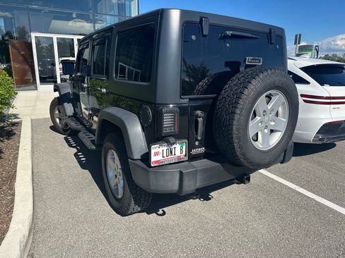 Used 2017 Jeep Wrangler Unlimited Sport w/ Quick Order Package 24S AWD/4WD image 14