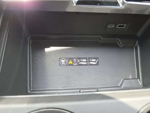 New 2026 GMC Yukon Denali Ultimate AWD/4WD image 14