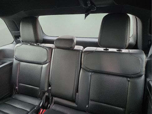 Used 2025 Ford Expedition Tremor AWD/4WD image 11