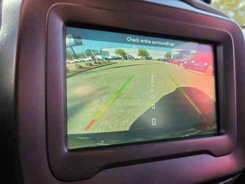 Used 2019 Jeep Renegade Sport w/ Sport Appearance Group image 25