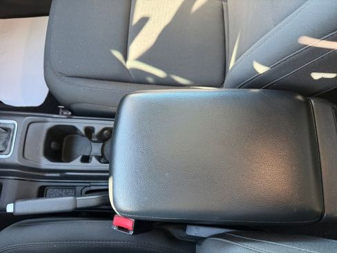 Used 2023 Jeep Wrangler Sport S image 22