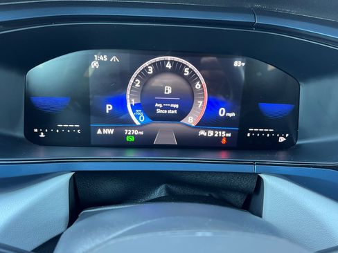 Used 2023 Volkswagen Taos SE image 21