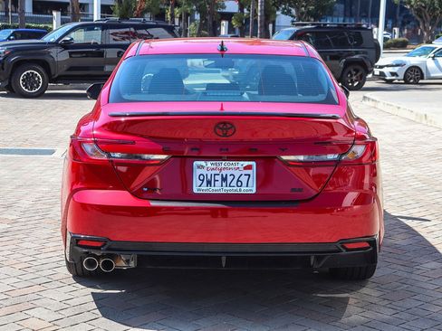 Used 2026 Toyota Camry Hybrid w/ Multimedia Upgrade Package image 10