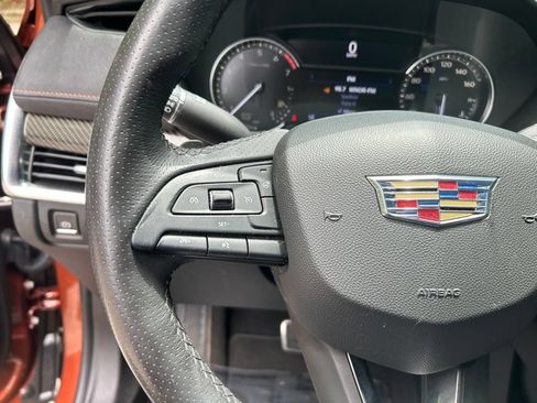 Used 2019 Cadillac XT4 Sport w/ Cold Weather Package AWD/4WD image 23