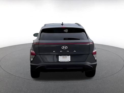 Used 2025 Hyundai Kona SEL image 12