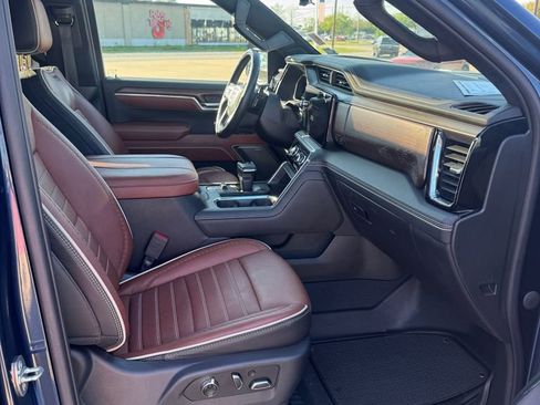 Used 2023 GMC Sierra 1500 Denali Ultimate AWD/4WD image 13