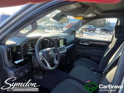 Used 2025 Chevrolet Silverado 1500 LT image 18