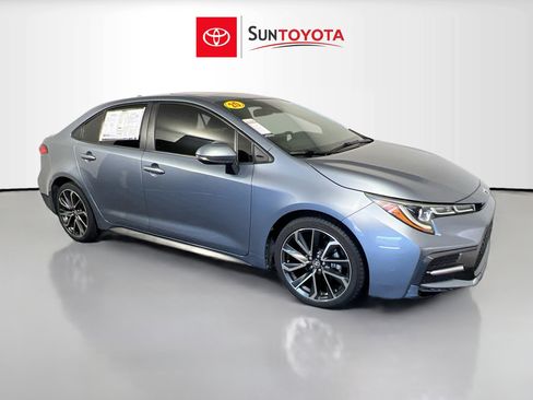 Used 2020 Toyota Corolla SE w/ SE Premium Package FWD image 1