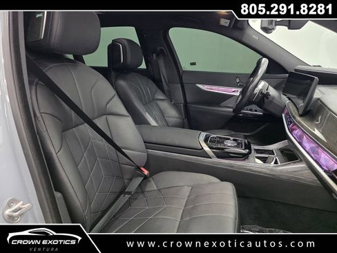 Used 2023 BMW 760i xDrive w/ Executive Package AWD/4WD image 11