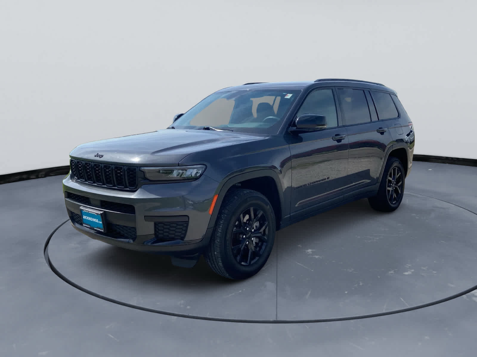 Used 2024 Jeep Grand Cherokee L Altitude AWD/4WD image 9