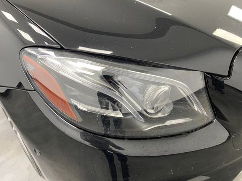 Used 2018 Mercedes-Benz E 300 4MATIC w/ Premium 2 Package image 9