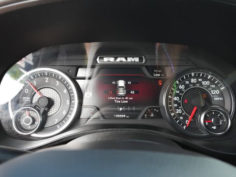Used 2025 RAM 1500 Big Horn AWD/4WD image 27