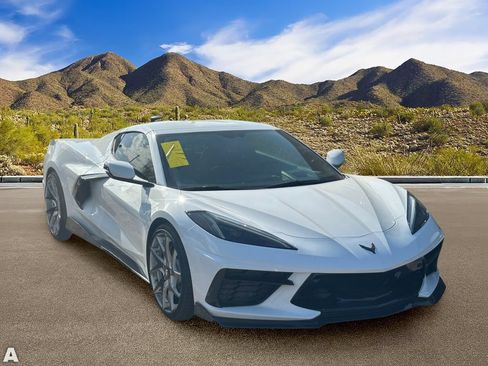 Used 2020 Chevrolet Corvette Stingray Preferred Cpe w/ 2LT Preferred Equipment Group RWD image 5