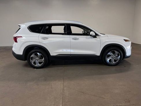 Used 2023 Hyundai Santa Fe SEL FWD image 2