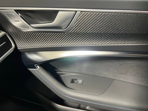 Used 2025 Audi RS 6 performance image 27