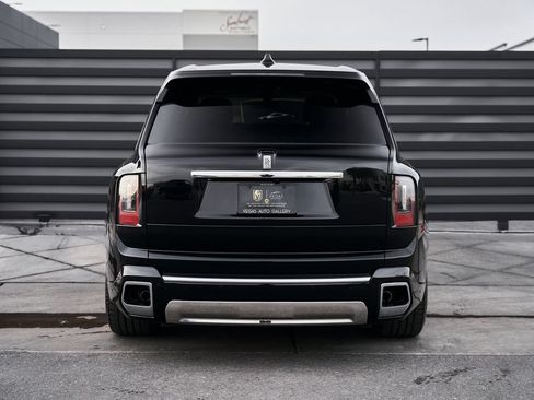 Used 2026 Rolls-Royce Cullinan AWD/4WD image 17