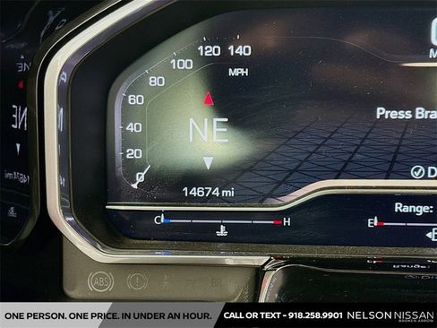 Used 2024 GMC Sierra 2500 SLT w/ SLT Premium Package image 12