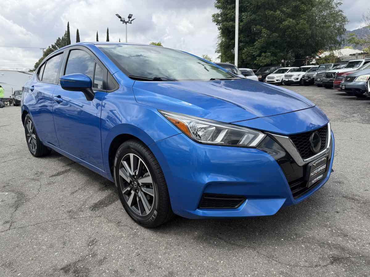 Used 2021 Nissan Versa SV FWD image 1
