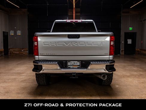 Used 2025 Chevrolet Silverado 2500 LT w/ Texas Edition image 8