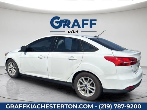 Used 2018 Ford Focus SE FWD image 6