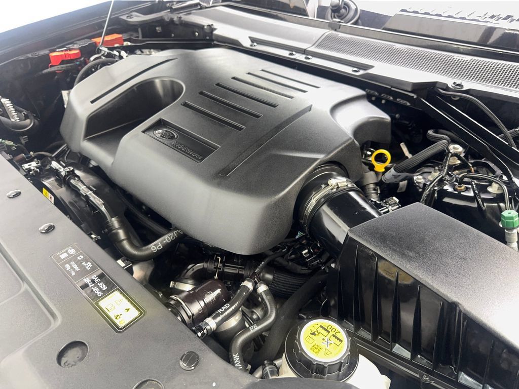 Used 2023 Land Rover Defender 110 SE AWD/4WD image 76