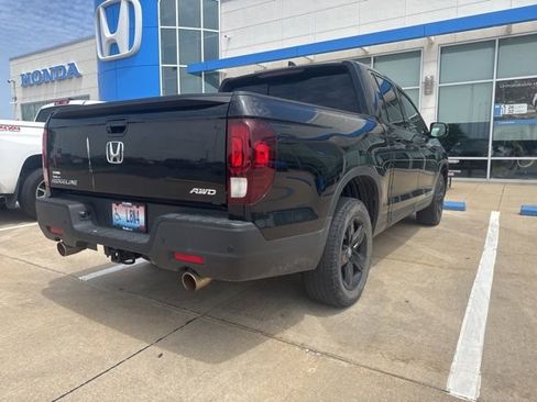 Used 2021 Honda Ridgeline Black Edition image 4
