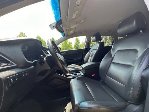 Used 2017 Hyundai Tucson Limited w/ Cargo Package AWD/4WD image 12