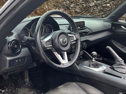 Used 2016 MAZDA MX-5 Miata Sport image 12