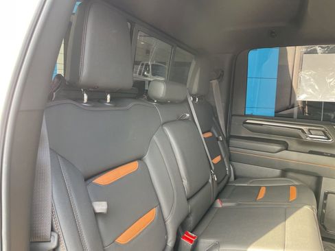 Used 2024 GMC Sierra 2500 AT4 w/ AT4 Premium Plus Package image 34